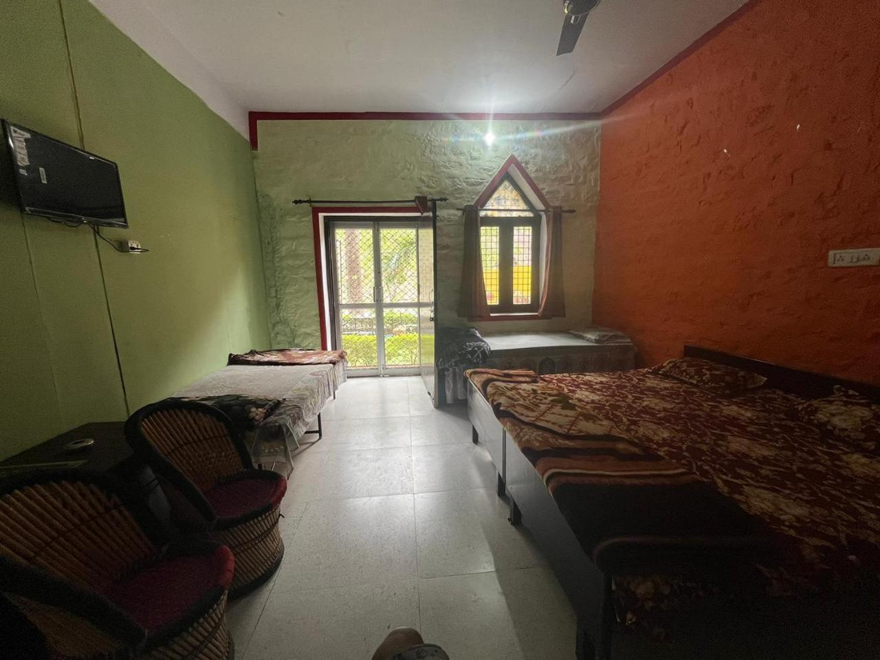 Utsav Riverbank Homestay Haldwāni المظهر الخارجي الصورة